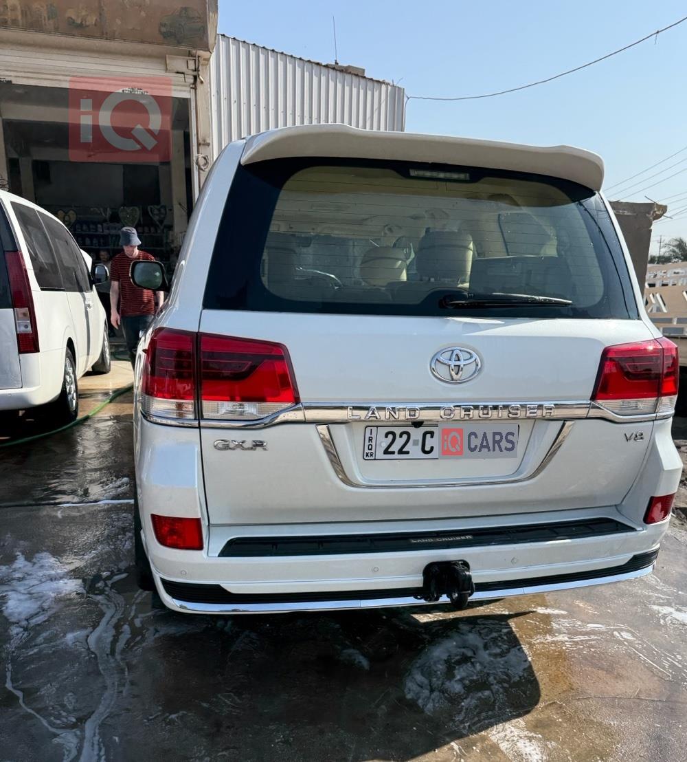 تويوتا لاندكروزر